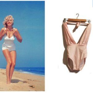 1950s pale pink swim suit / Marilyn Monroe